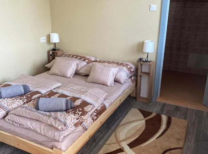 Mini-mal Vendeghaz Pensiune 3*