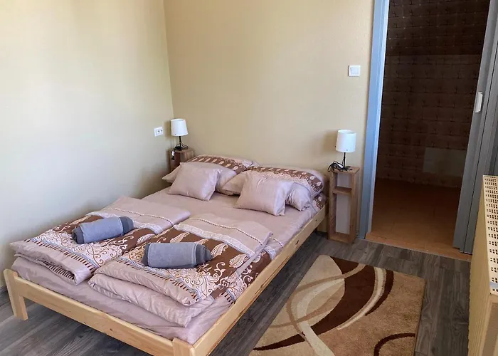 Guest house Mini-mal Vendeghaz 3*